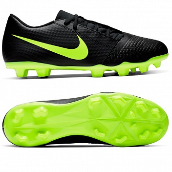 Nike football hotsell phantom venom